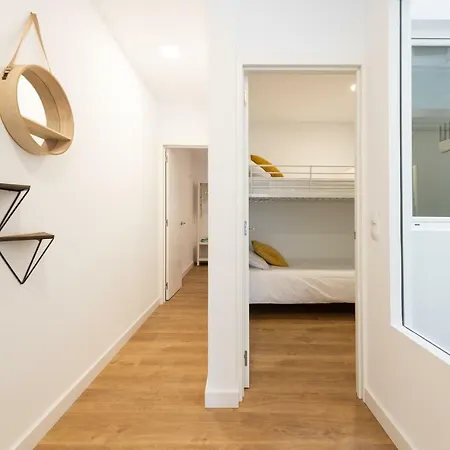 Live 2. Santa Ana Apartment *